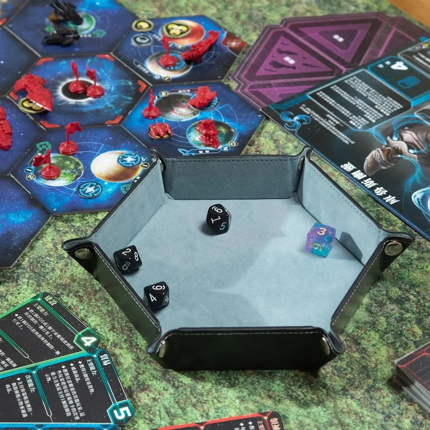 gaming-table-accessories-folding-hexagon-dice-tray-set