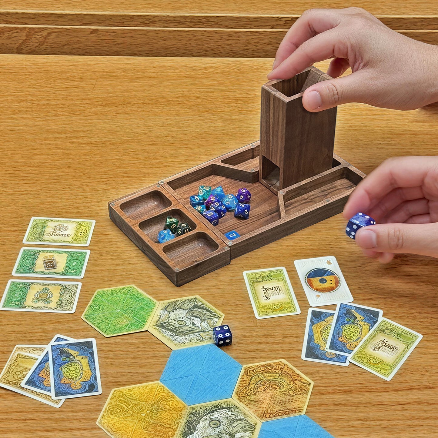 wooden-magnetic-dice-tower-with-tray