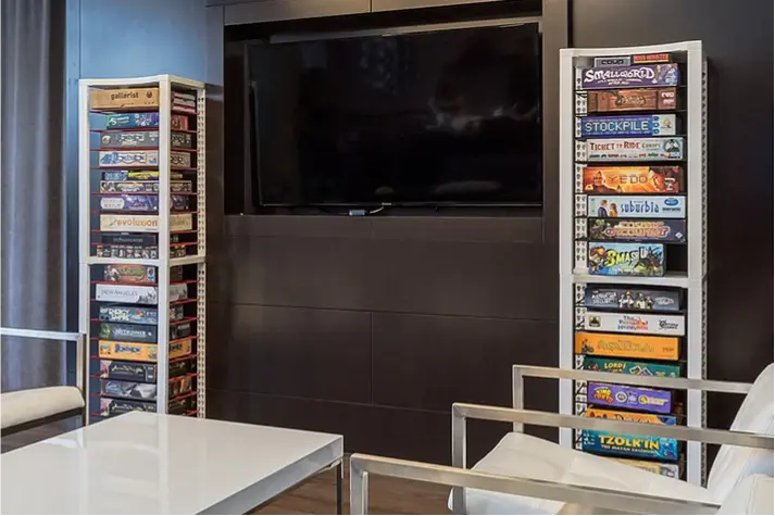 Empty BoxThrone Tower Frame