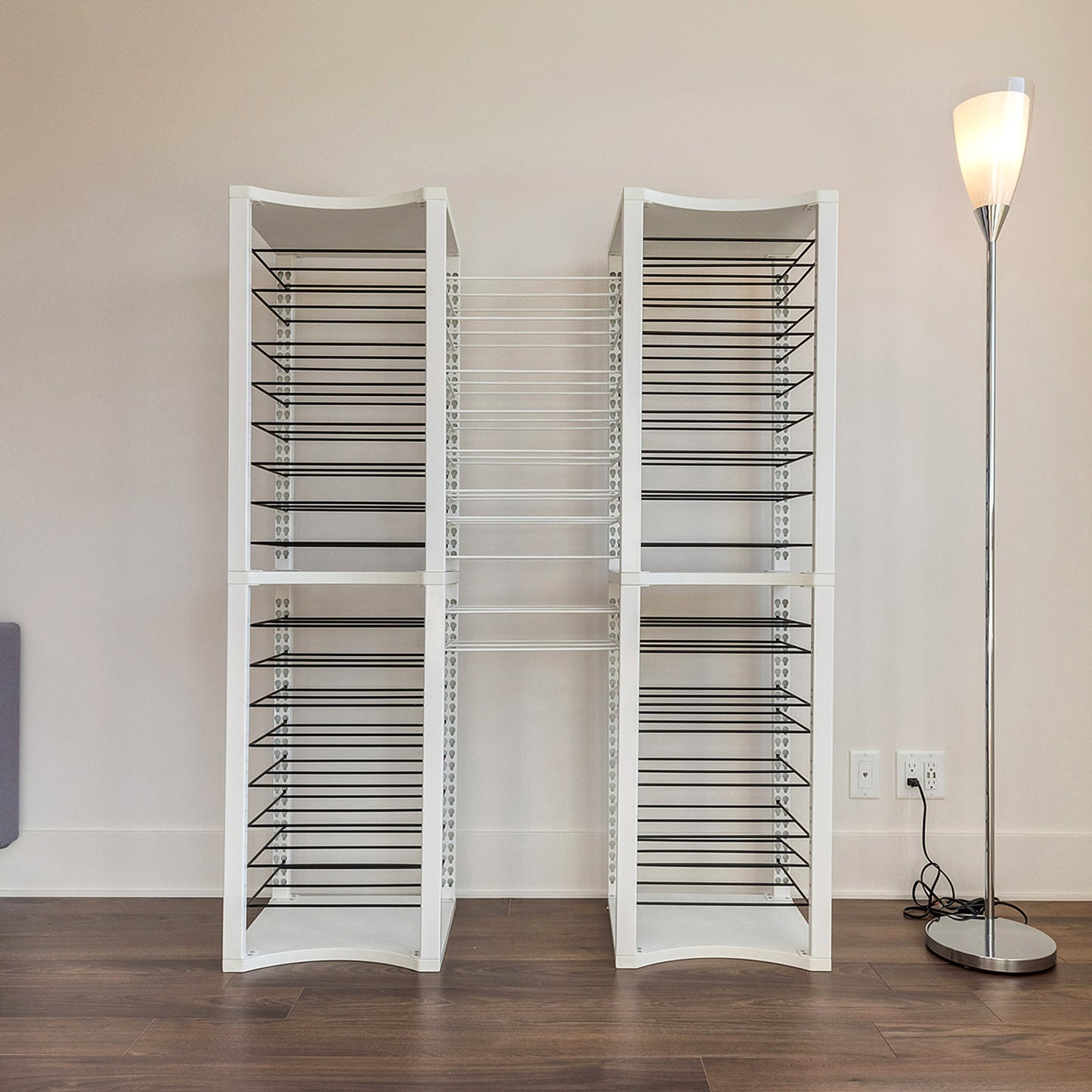 Boxthrone board game storage white