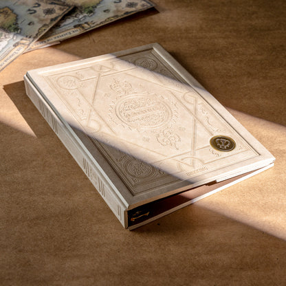 Cavatina: Vertical Tabletop Binder
