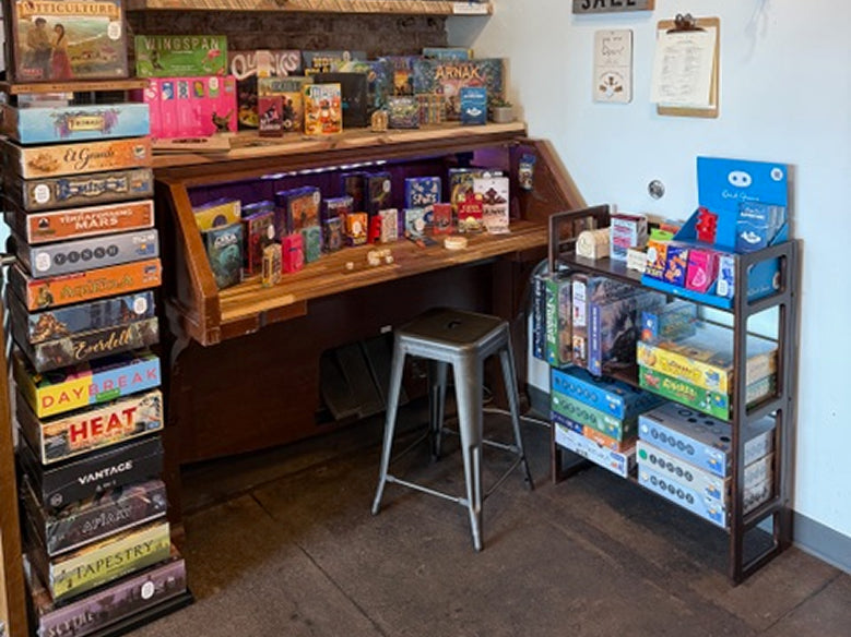 gamepillar board game system for organizing and displaying game collections