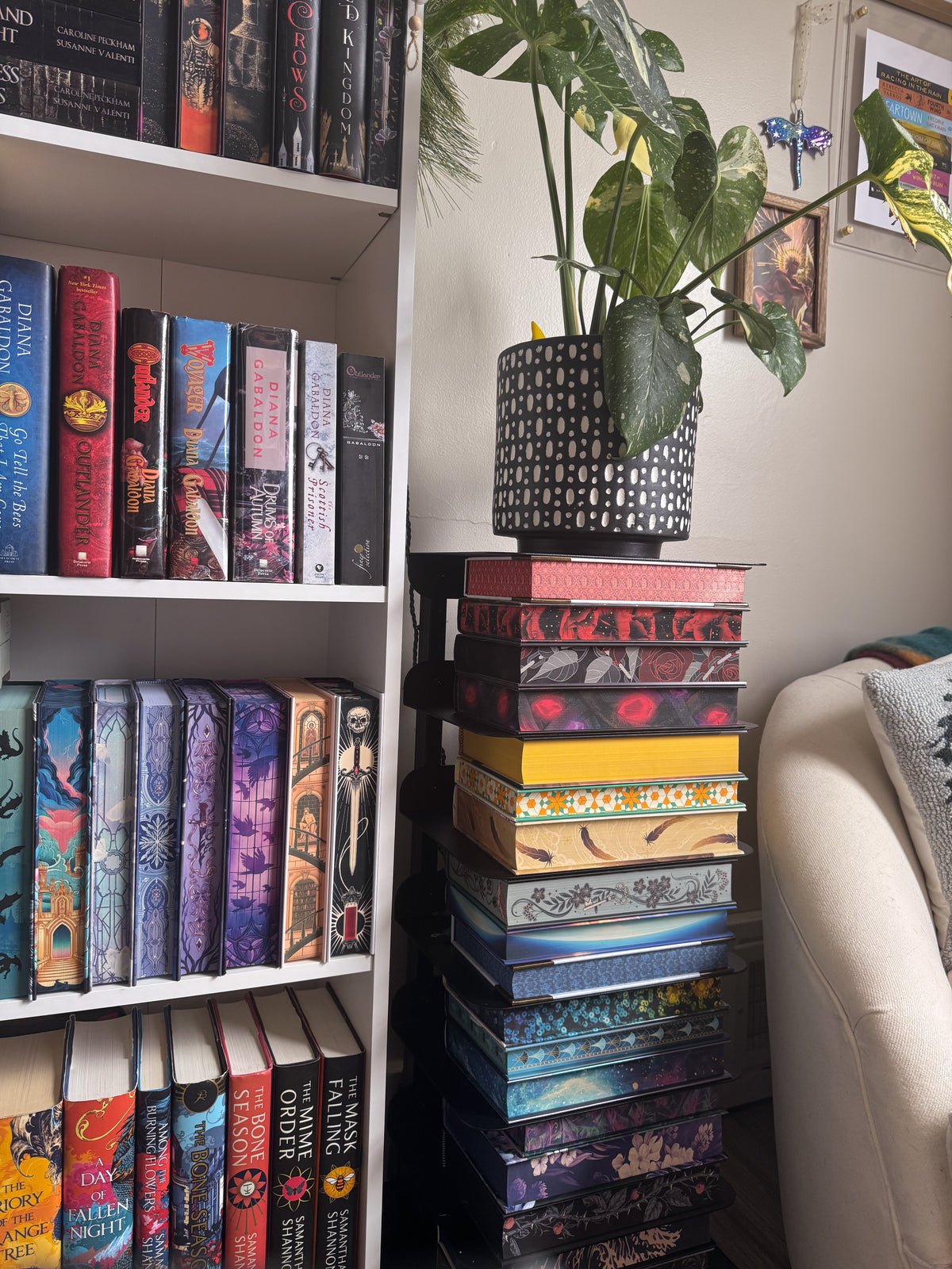 GamePillar Adjustable Board Game Tower – Short (79cm)