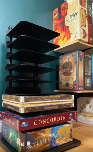 GamePillar Adjustable Board Game Tower – Short (79cm)