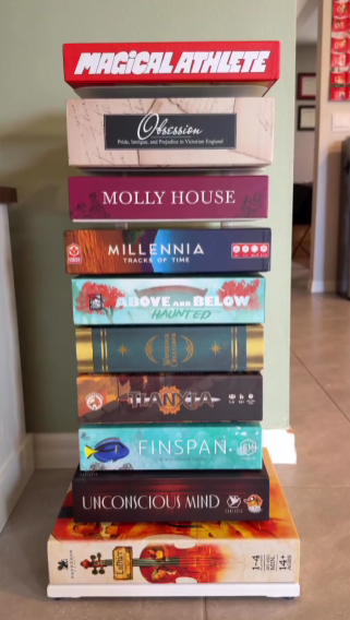 GamePillar Adjustable Board Game Tower – Short (79cm)