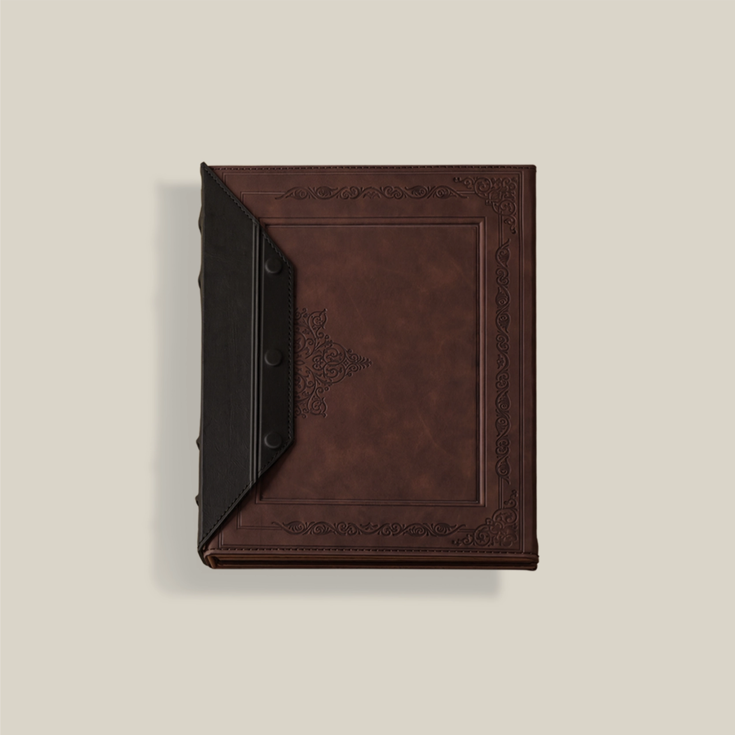 Magnetic DM screen with integrated dice tower, closed folded leather tabletop screen for Dungeons and Dragons