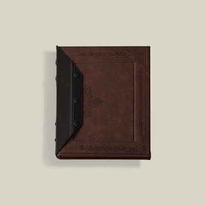 Magnetic DM screen with integrated dice tower, closed folded leather tabletop screen for Dungeons and Dragons