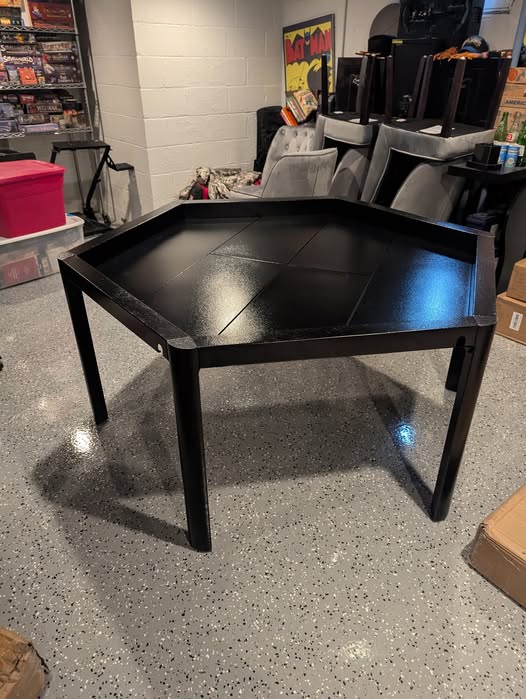 Ironside HEX Game Table