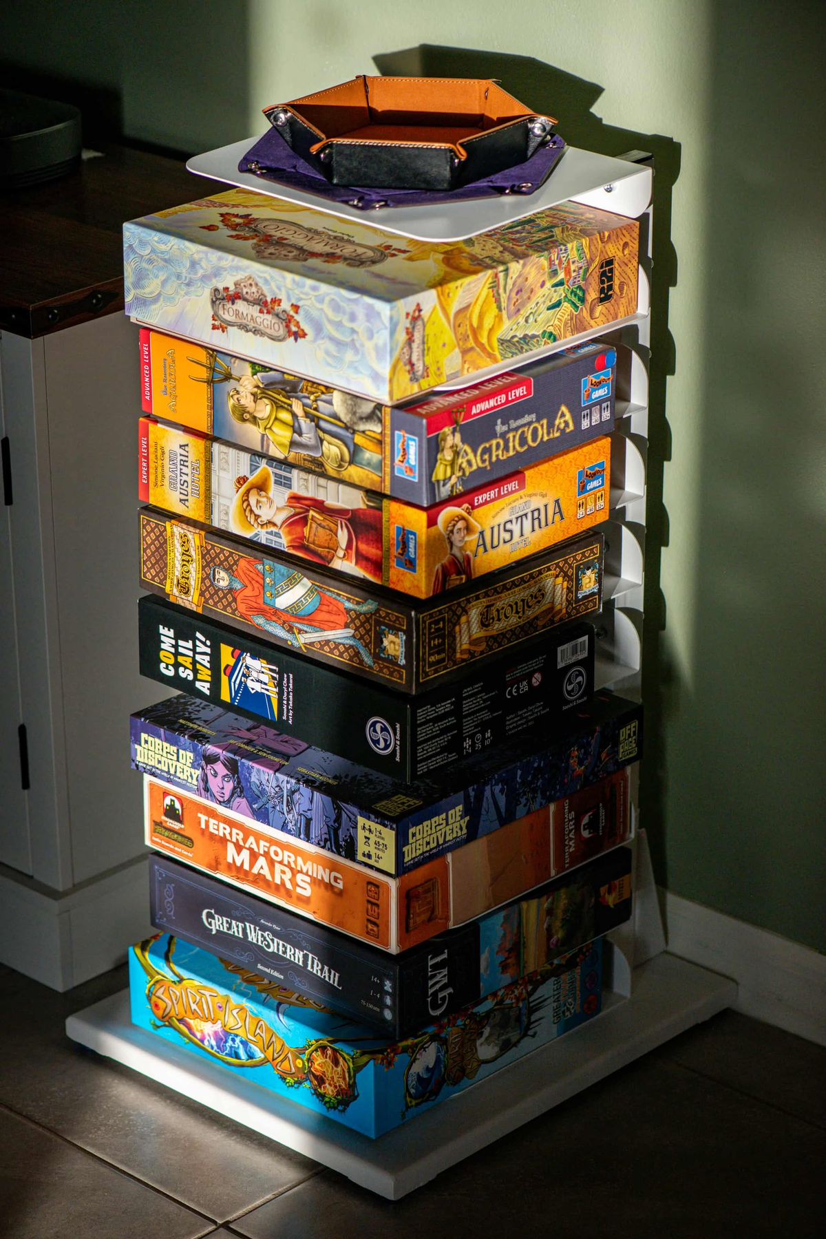 GamePillar Adjustable Board Game Tower – Short (79cm)