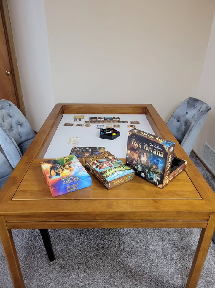 Standard Kingswood (3×5'): The Royal Game Table