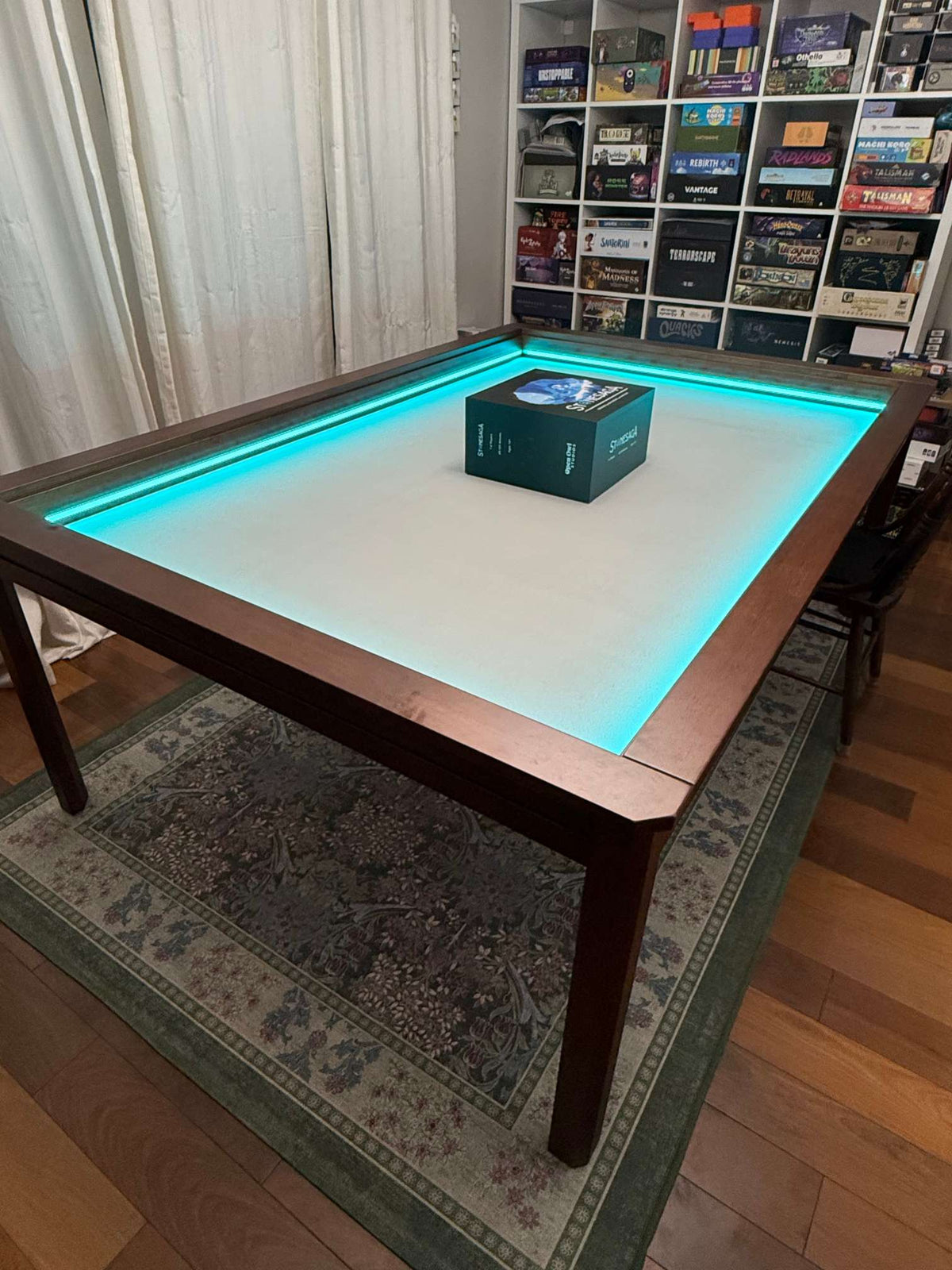 LED Kingswood (3×5'): The Royal Game Table